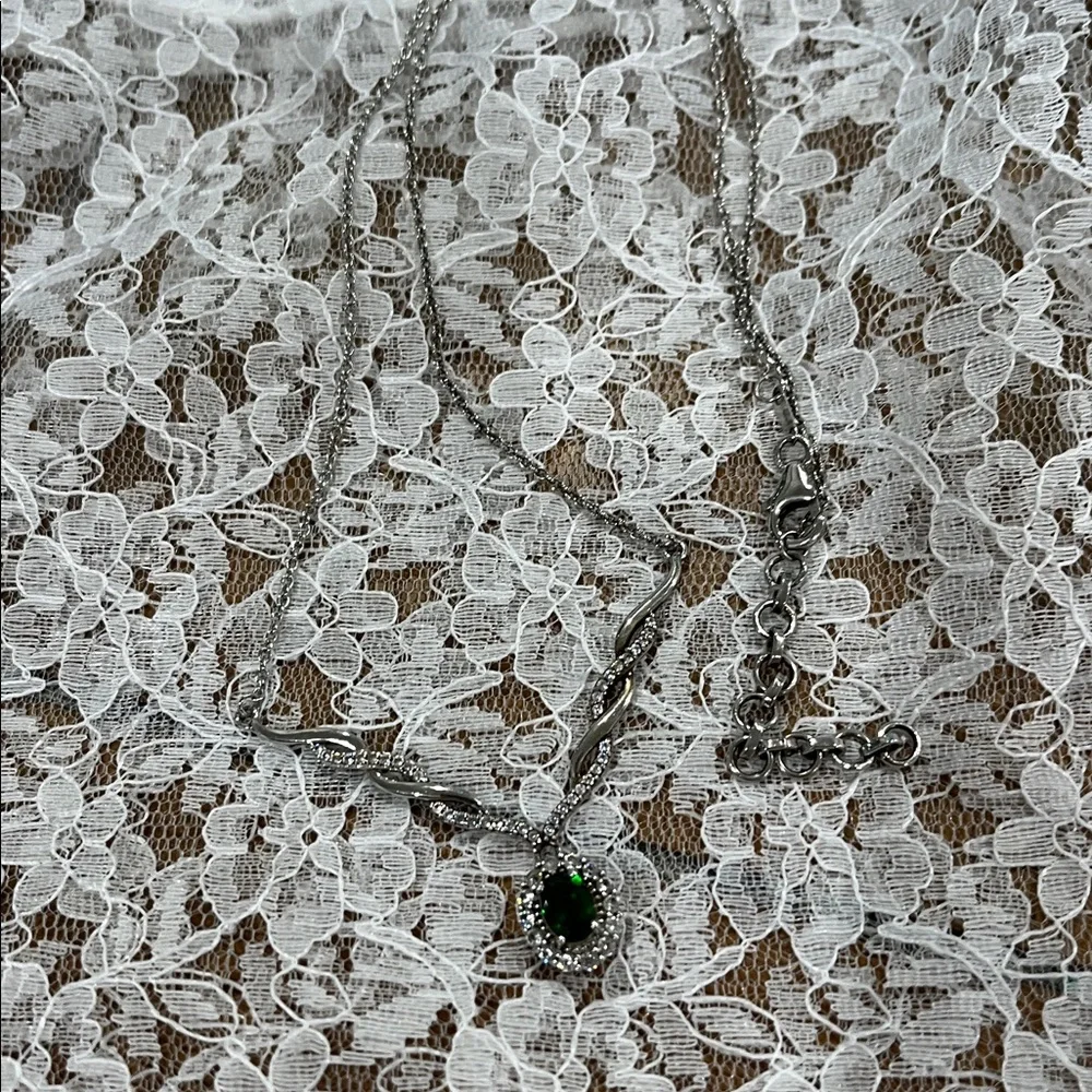 Elegant 925 Chrome Diopside Necklace & Moissanite - Picture 4 of 7